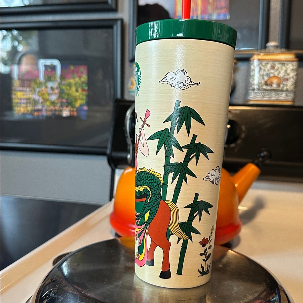 🇻🇳VIETNAM Starbucks new 20oz large travel drinking cup w straw Travel coffee mug - Picture 3 of 12